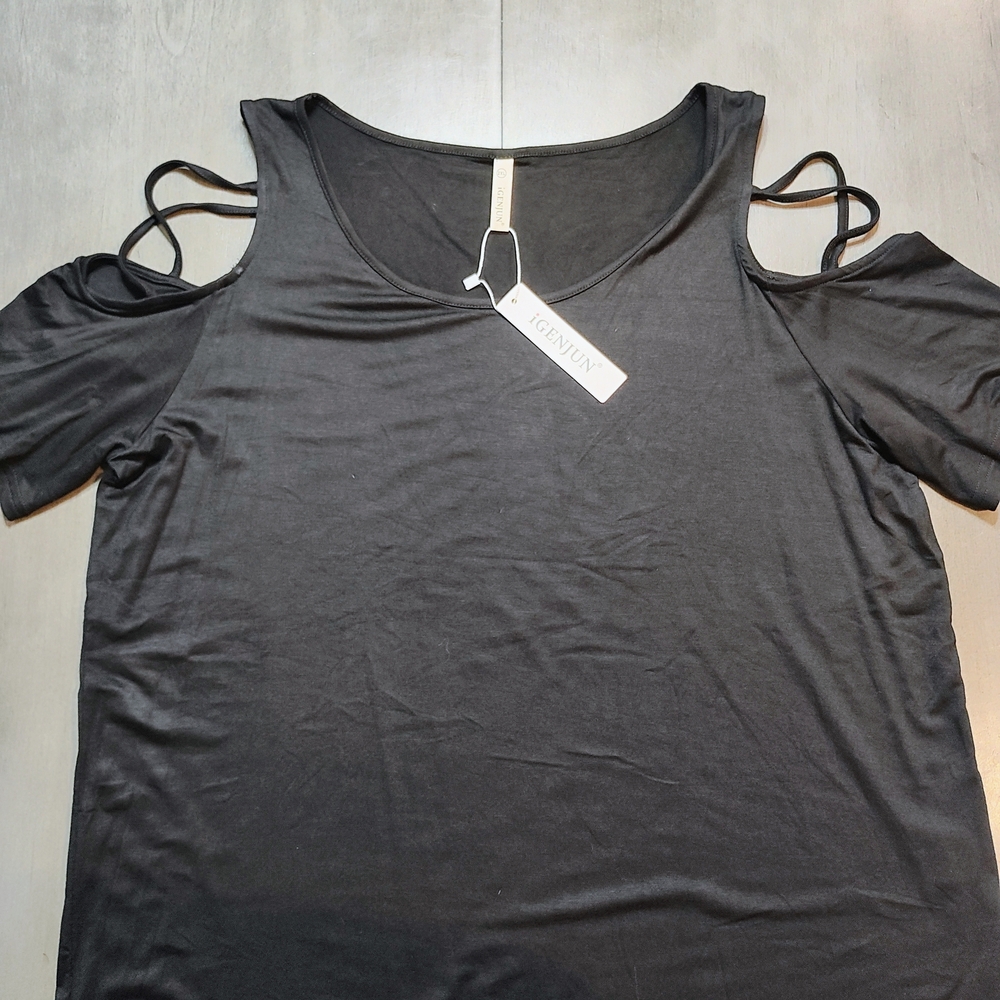 Torrid Black Cutout Sleeve Tee